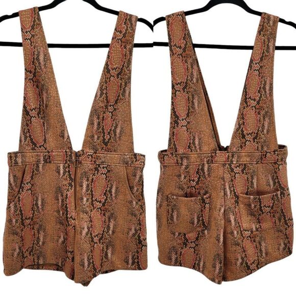 Wild Honey Romper Metallic Scuba Plunging V Daisy Dukes Snake Print Rust Sz M - Picture 3 of 12